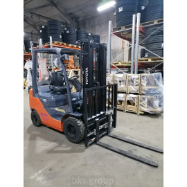 Дизельный вилочный погрузчик Toyota 1.8т с позиционером