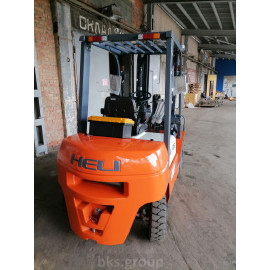 Дизельный вилочный погрузчик Heli 2.5т