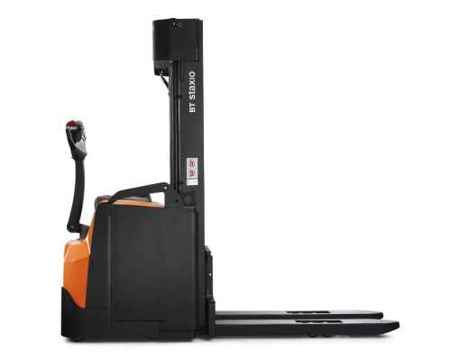 Электрический штабелер Toyota SWE145 (Исполнение для рыбной промышленности)