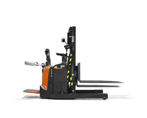 Штабелер с подъемной платформой Toyota SPE120XRD электрический