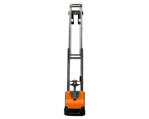 Электрический штабелер Toyota SWE100