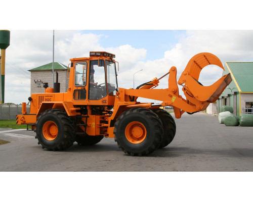 Погрузчик универсальный АМКОДОР 352С