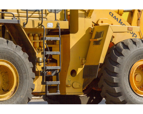 Универсальный погрузчик АМКОДОР 371АС