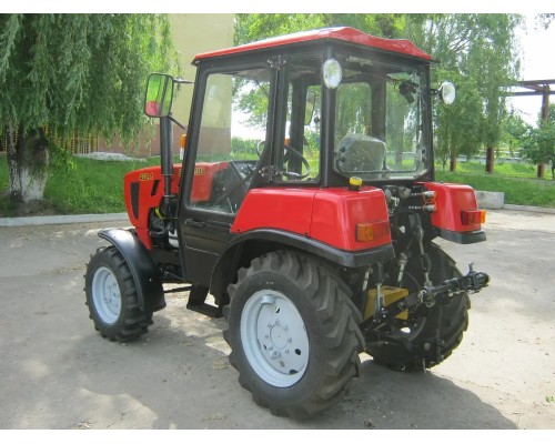 Трактор BELARUS-422.1