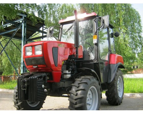 Трактор BELARUS-422.1